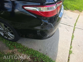 2017 Toyota Camry SE – miniatura 24