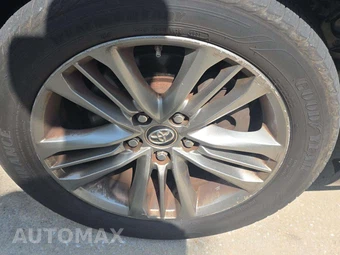 2017 Toyota Camry SE – miniatura 28