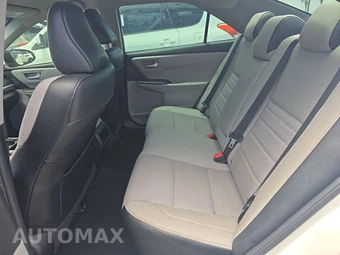 2017 Toyota Camry SE - miniatura 19