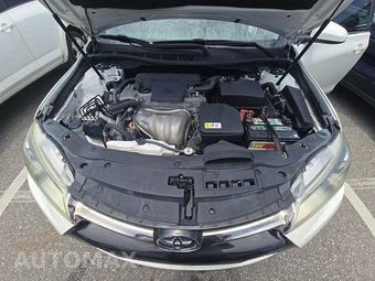 2017 Toyota Camry SE - miniatura 22