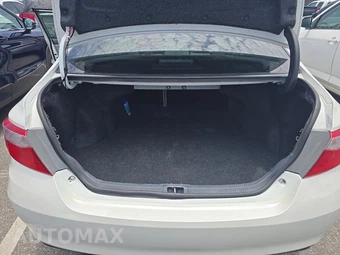 2017 Toyota Camry SE - miniatura 23