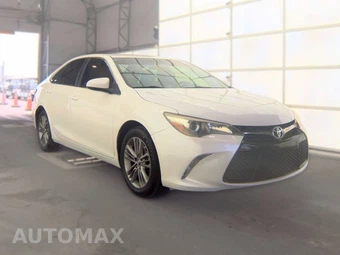 2017 Toyota Camry SE - miniatura 4