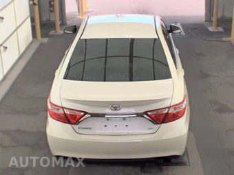 2017 Toyota Camry SE - miniatura 6