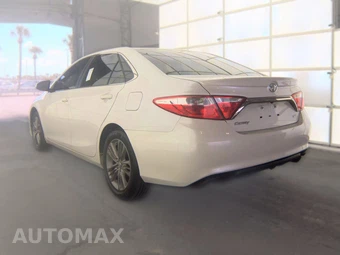 2017 Toyota Camry SE - miniatura 8