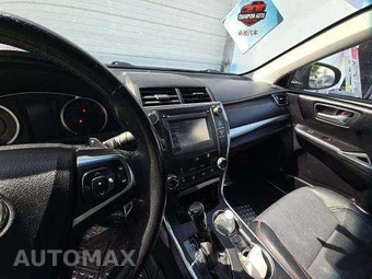 2017 Toyota Camry SE - miniatura 10