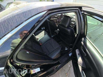 2017 Toyota Camry SE - miniatura 16