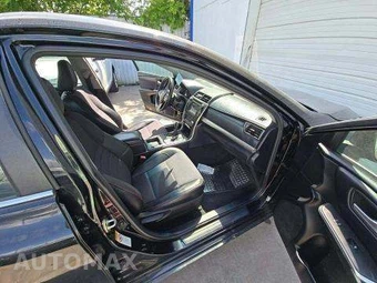 2017 Toyota Camry SE - miniatura 18