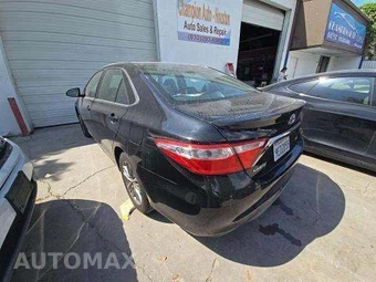 2017 Toyota Camry SE - miniatura 2