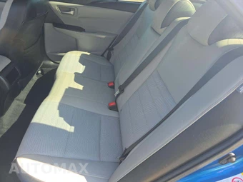 2017 Toyota Camry SE - miniatura 10