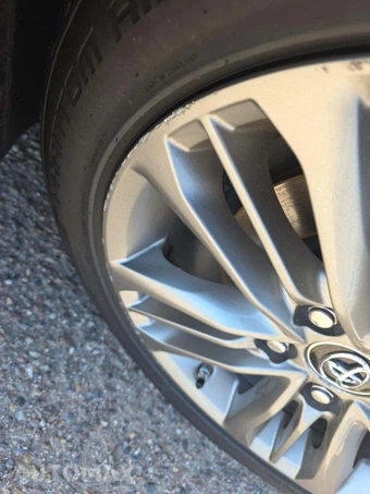 2017 Toyota Camry SE - miniatura 25
