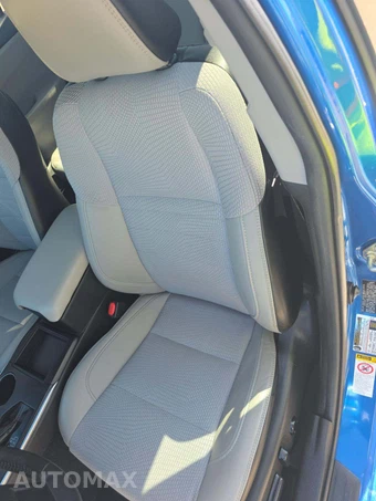 2017 Toyota Camry SE - miniatura 3