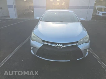 2017 Toyota Camry SE - miniatura 2