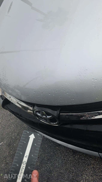 2017 Toyota Camry SE - miniatura 22