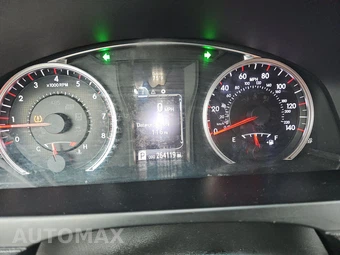 2017 Toyota Camry SE - miniatura 12