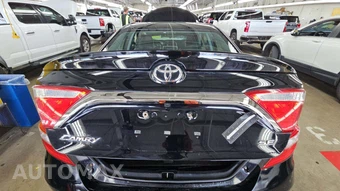 2017 Toyota Camry SE - miniatura 20