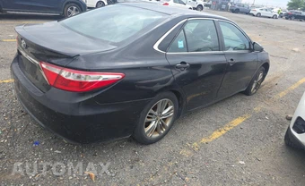 2017 Toyota Camry SE - miniatura 4