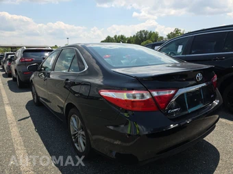 2017 Toyota Camry SE - miniatura 6