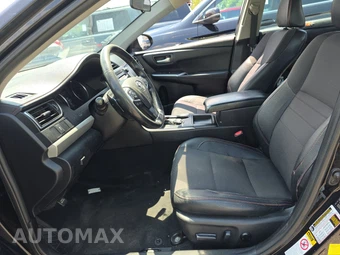 2017 Toyota Camry SE - miniatura 7