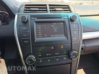 2017 Toyota Camry SE – miniatura 11