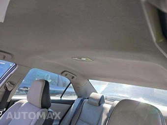 2017 Toyota Camry SE – miniatura 12