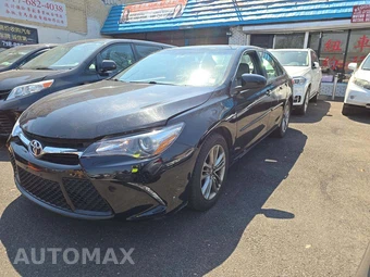 2017 Toyota Camry SE – miniatura 2