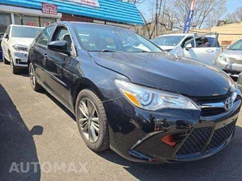 2017 Toyota Camry SE – miniatura 5
