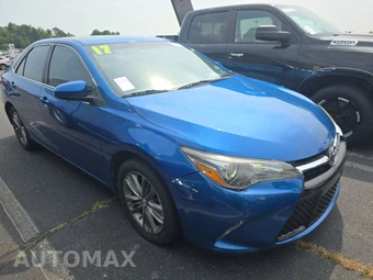 2017 Toyota Camry SE - miniatura 3