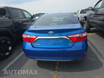 2017 Toyota Camry SE - miniatura 5