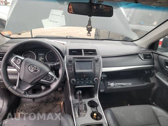 2017 Toyota Camry SE - miniatura 11