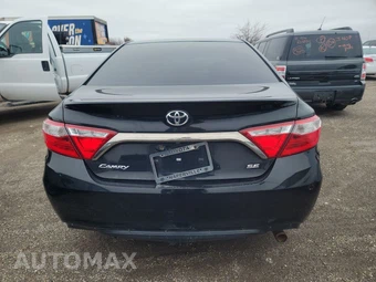 2017 Toyota Camry SE - miniatura 5