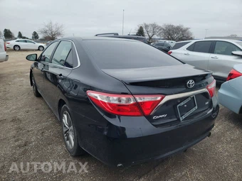 2017 Toyota Camry SE - miniatura 6