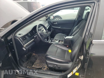 2017 Toyota Camry SE - miniatura 7