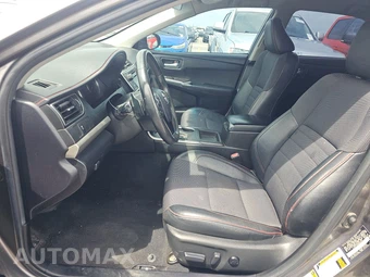 2017 Toyota Camry SE – miniatura 7