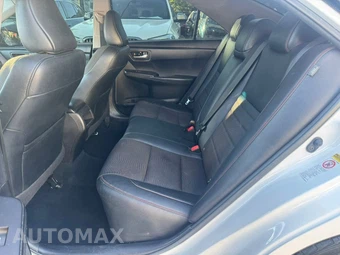 2017 Toyota Camry SE - miniatura 13