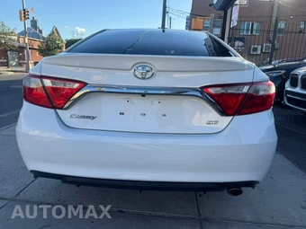 2017 Toyota Camry SE - miniatura 7