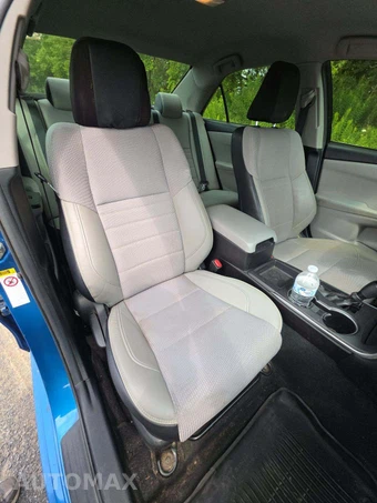 2017 Toyota Camry SE - miniatura 15