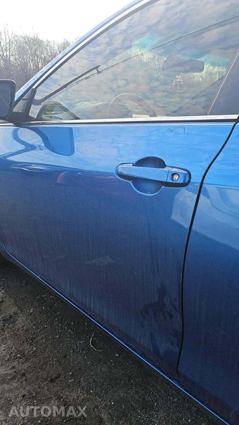 2017 Toyota Camry SE – miniatura 5