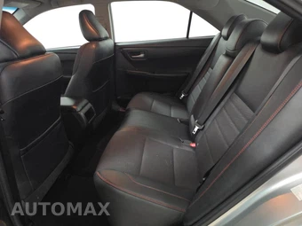 2017 Toyota Camry SE - miniatura 13
