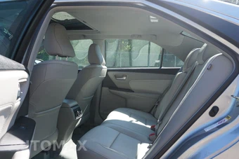 2017 Toyota Camry XLE - miniatura 17