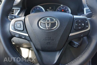 2017 Toyota Camry XLE - miniatura 26