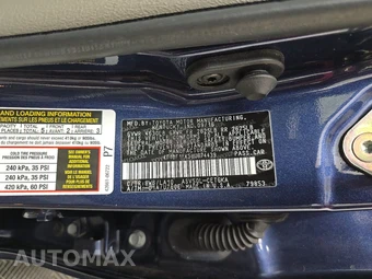 2017 Toyota Camry XLE - miniatura 14