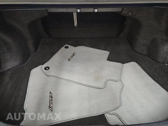 2017 Toyota Camry XLE - miniatura 16