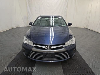 2017 Toyota Camry XLE - miniatura 2