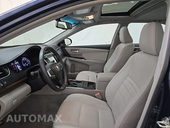 2017 Toyota Camry XLE - miniatura 7
