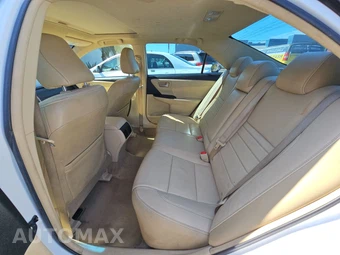2017 Toyota Camry XLE - miniatura 13