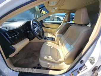2017 Toyota Camry XLE - miniatura 7
