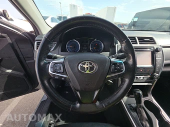 2017 Toyota Camry XLE – miniatura 10