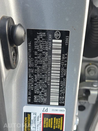 2017 Toyota Camry XLE – miniatura 14