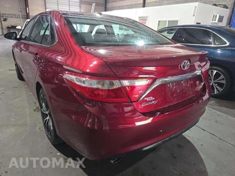 2017 Toyota Camry XSE - miniatura 2