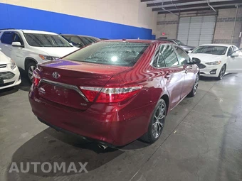 2017 Toyota Camry XSE - miniatura 3